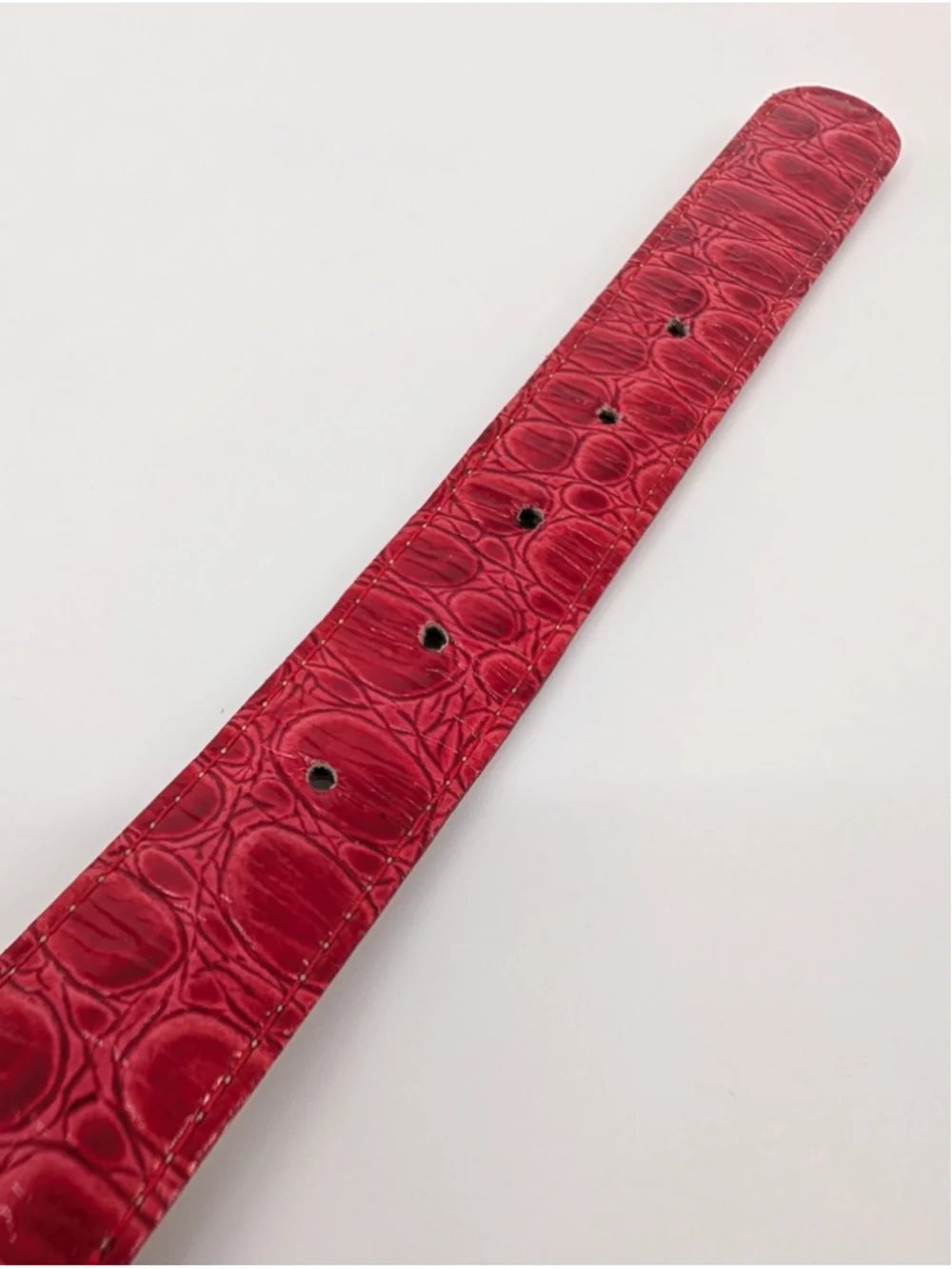 Vintage Schaffer Red Croc Embossed Belt Clear Acrylic Buckle 28-31 Lipstick Red